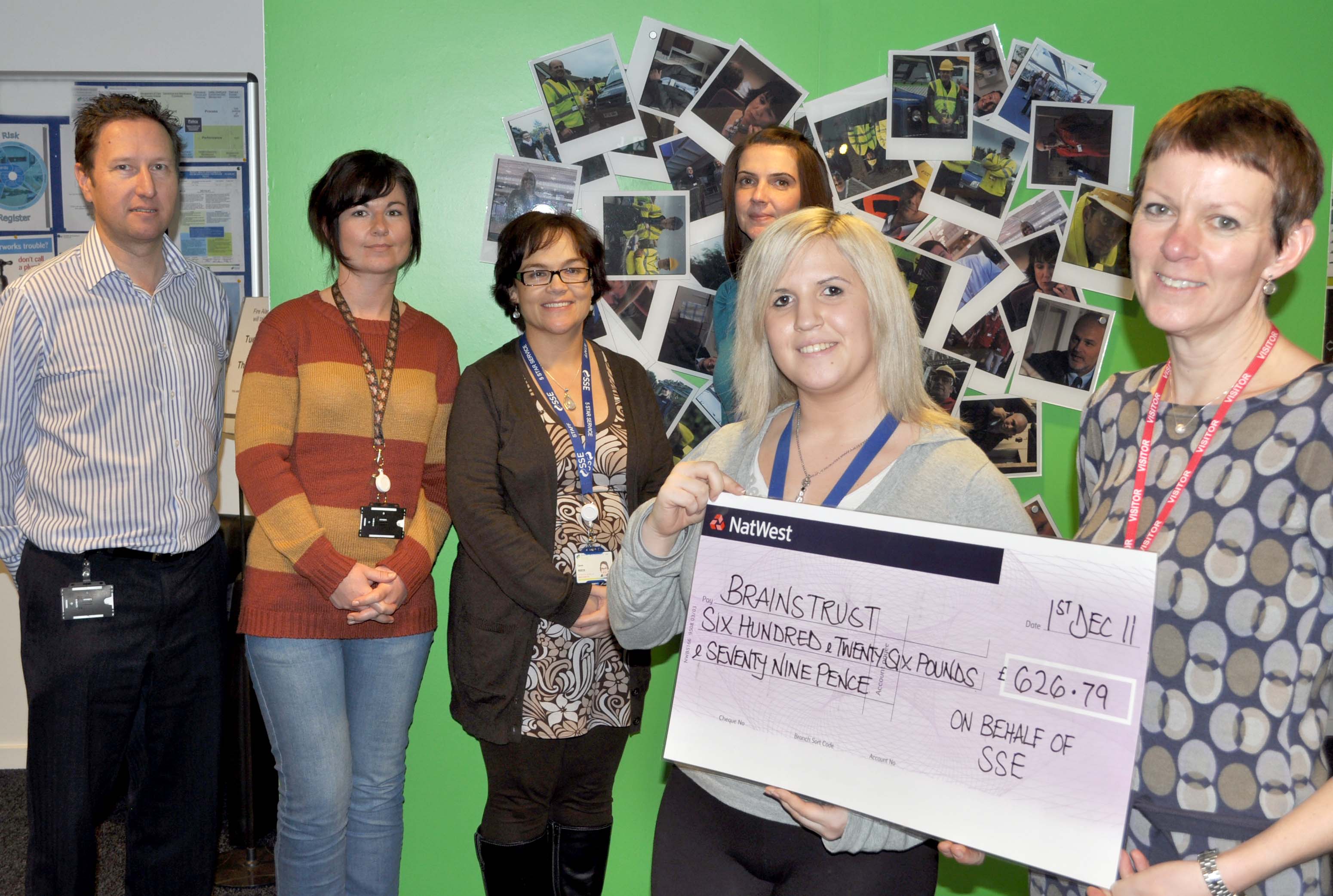 Southern Electric present &pound;626 cheque to brainstrust